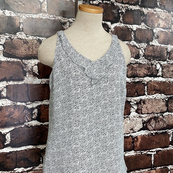 CAbi Tank Top Blouse Flutter 5359 White Black Small - Picture 5 of 12